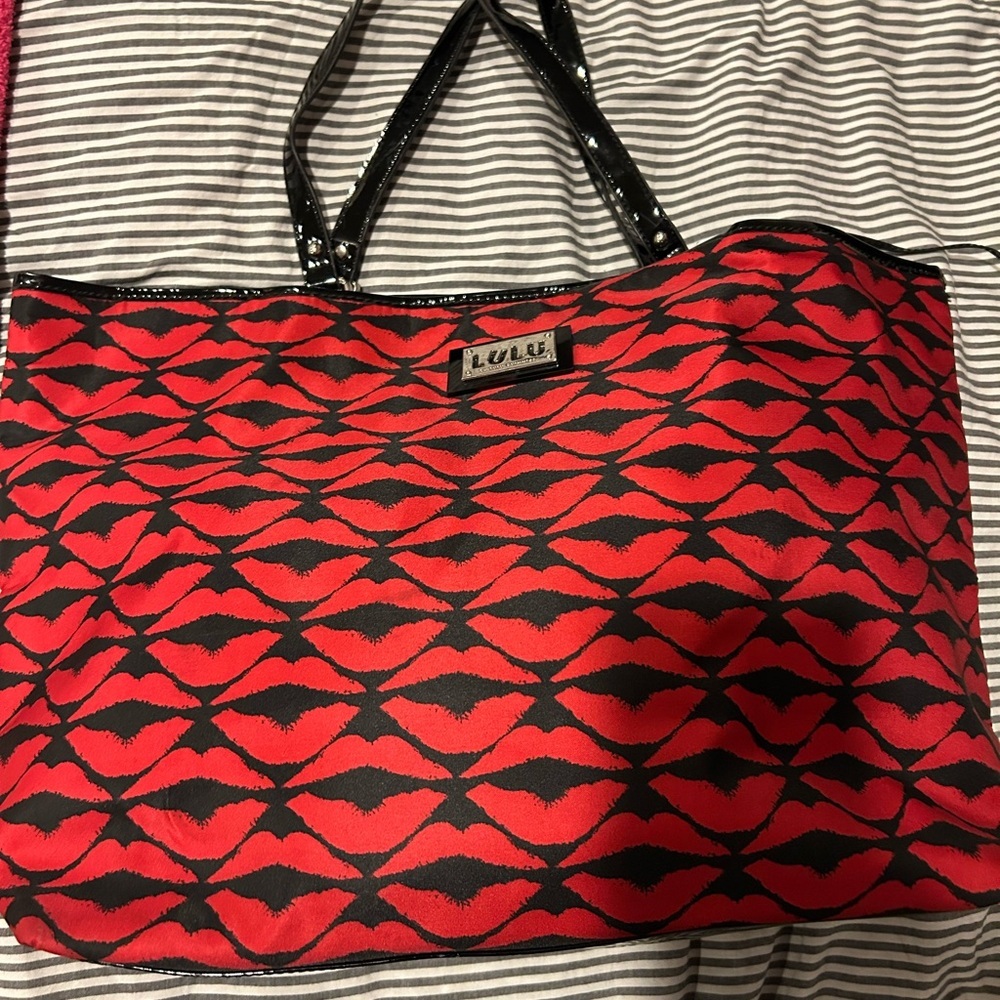 Lulu Guinness Red lip and Black Tote Bag